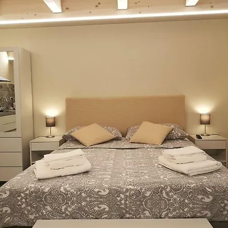Vico-letto Apartment *